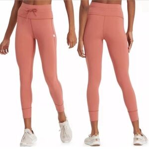 Vuori leggings in cinnamon. Worn once. Great condition and no flaws.